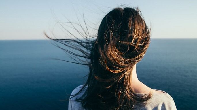 Kao-reveals-that-carbonic-acid-can-enhance-the-effects-of-hair-styling-ingredients.jpg