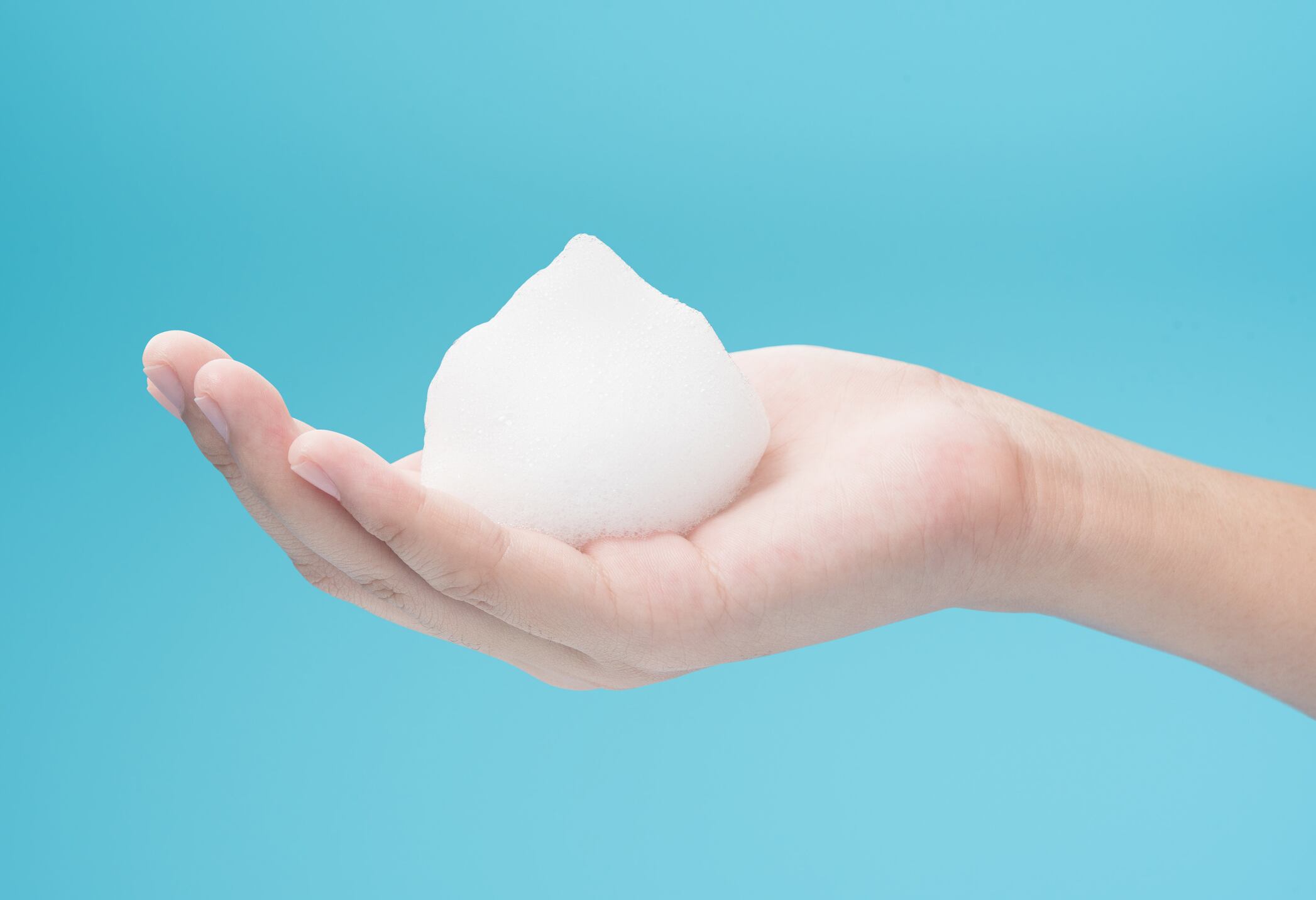 Sucrose esters show potential for formulating water-free foams, says new study