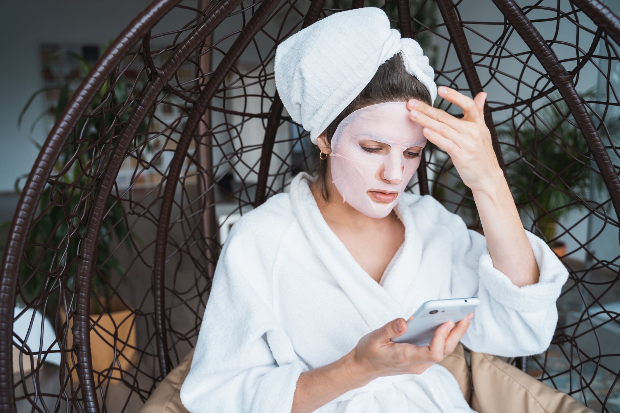 YouTube: gaining popularity as a ‘search engine’ for cosmetics purchases
