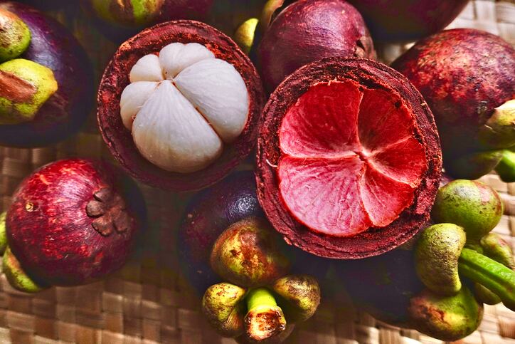 Potential-benefits-of-upcycled-mangosteen-peel-extract-study.jpg