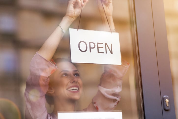 Retail experts: Why pop-ups and pick-ups may spell beauty's future
