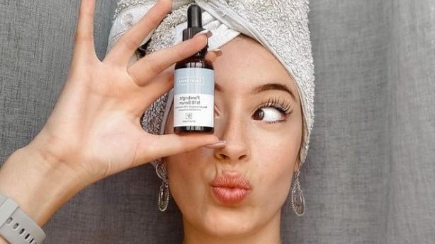 Facetheory_model_lifestyle_crop.jpg