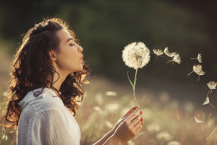 Mintel-global-beauty-and-personal-care-trends-2021-highlight-wellbeing-digital-and-eco-ethical-as-key.jpg