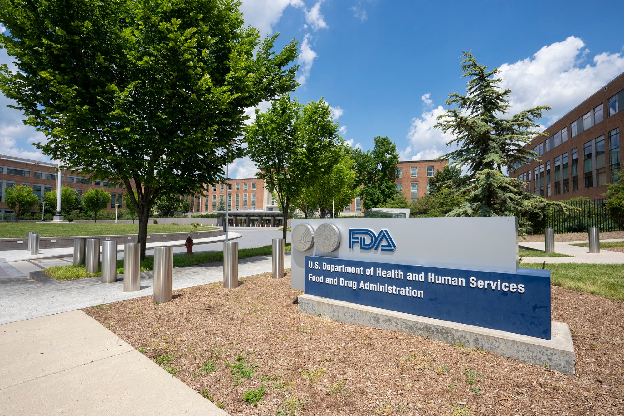 FDA-update-Draft-guidance-document-issued-on-cosmetic-facility-registration-and-product-listing-submission.jpg