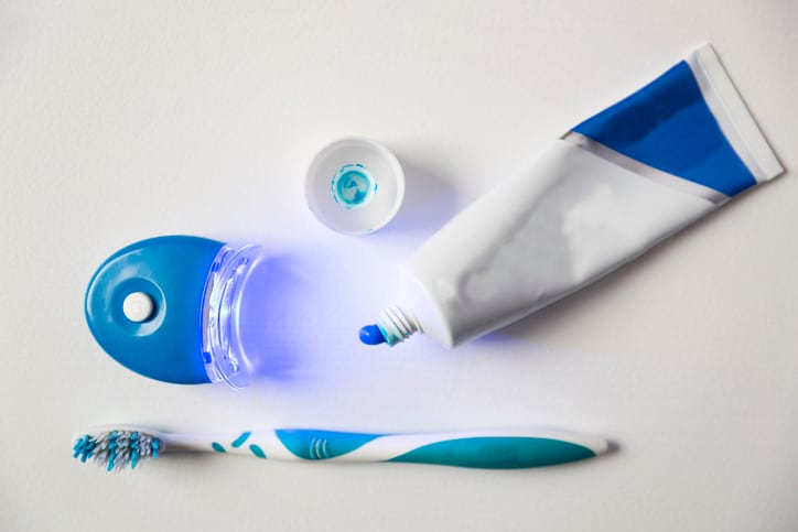 Teeth-whitening-regulations-across-the-globe-EU-US-and-Canada.jpg