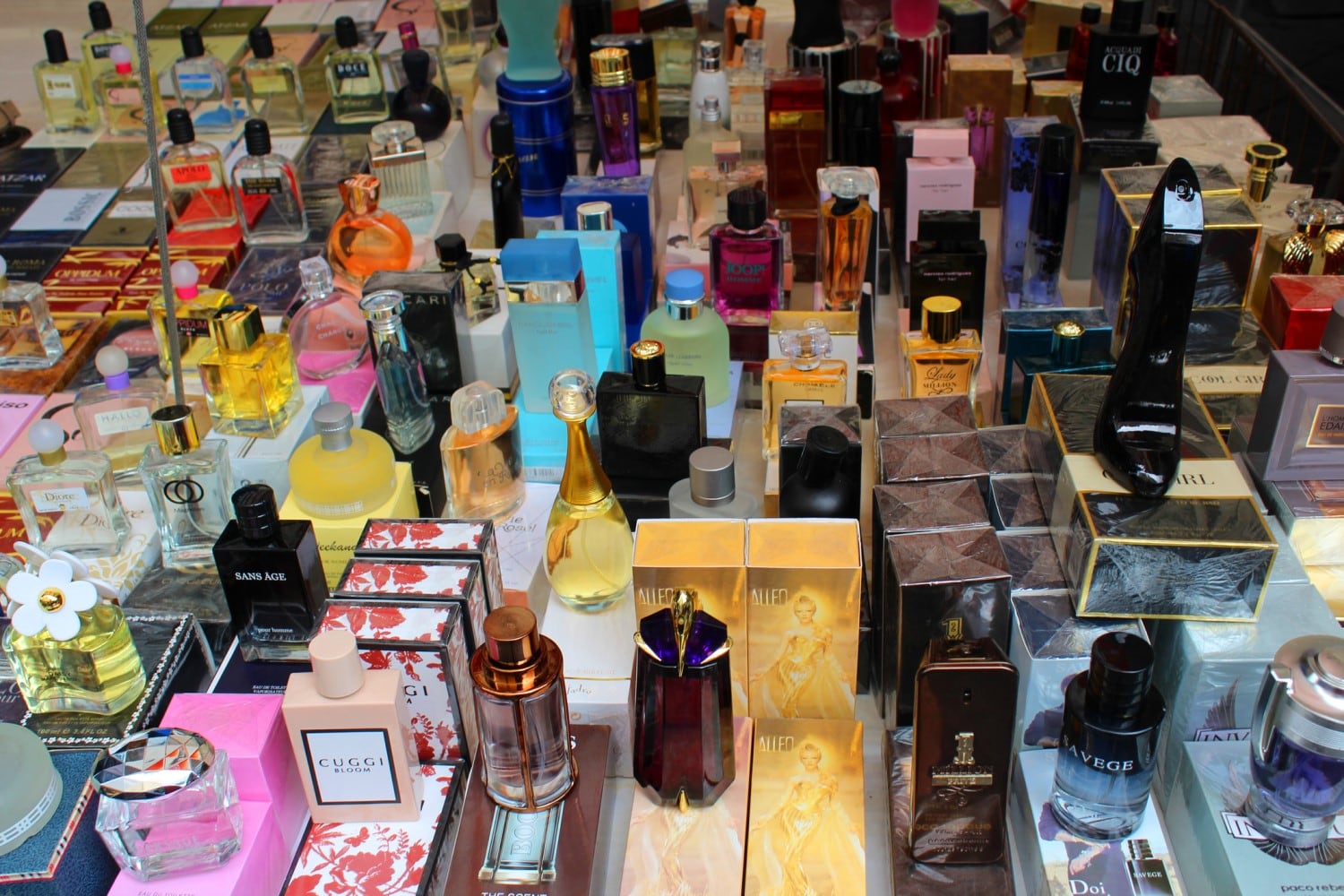 The-war-on-counterfeit-cosmetics-special-part-I.jpg