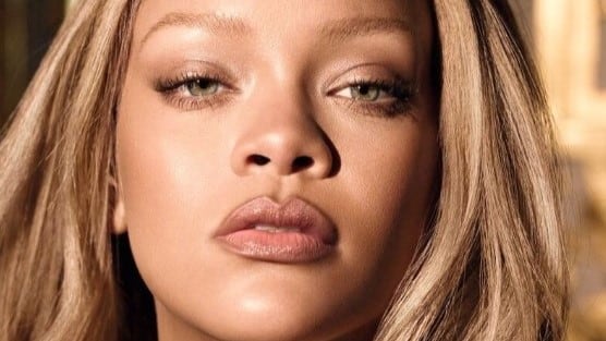 Rihanna-is-the-new-face-of-Dior-s-J-adore.jpg