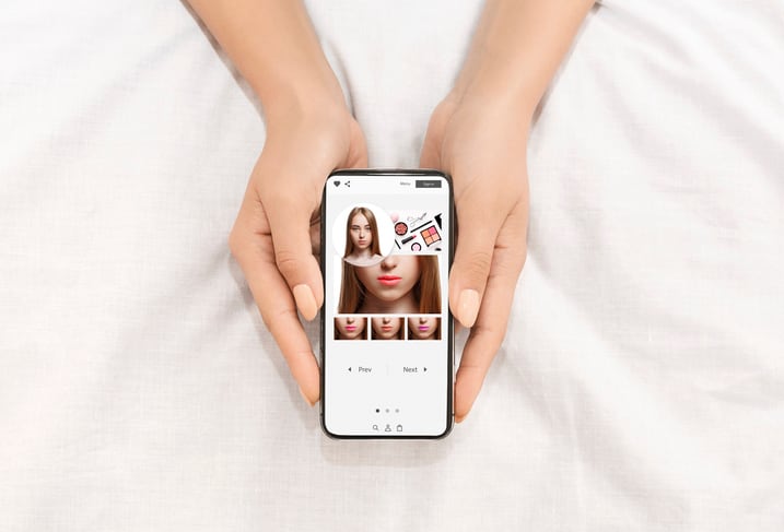 VR_VirtualReality_tech_beauty_Cosmetics_lipstick_consumer_mobile_phone_AugmentedReality_AR_AI_digital_virtual_online_socials.jpg