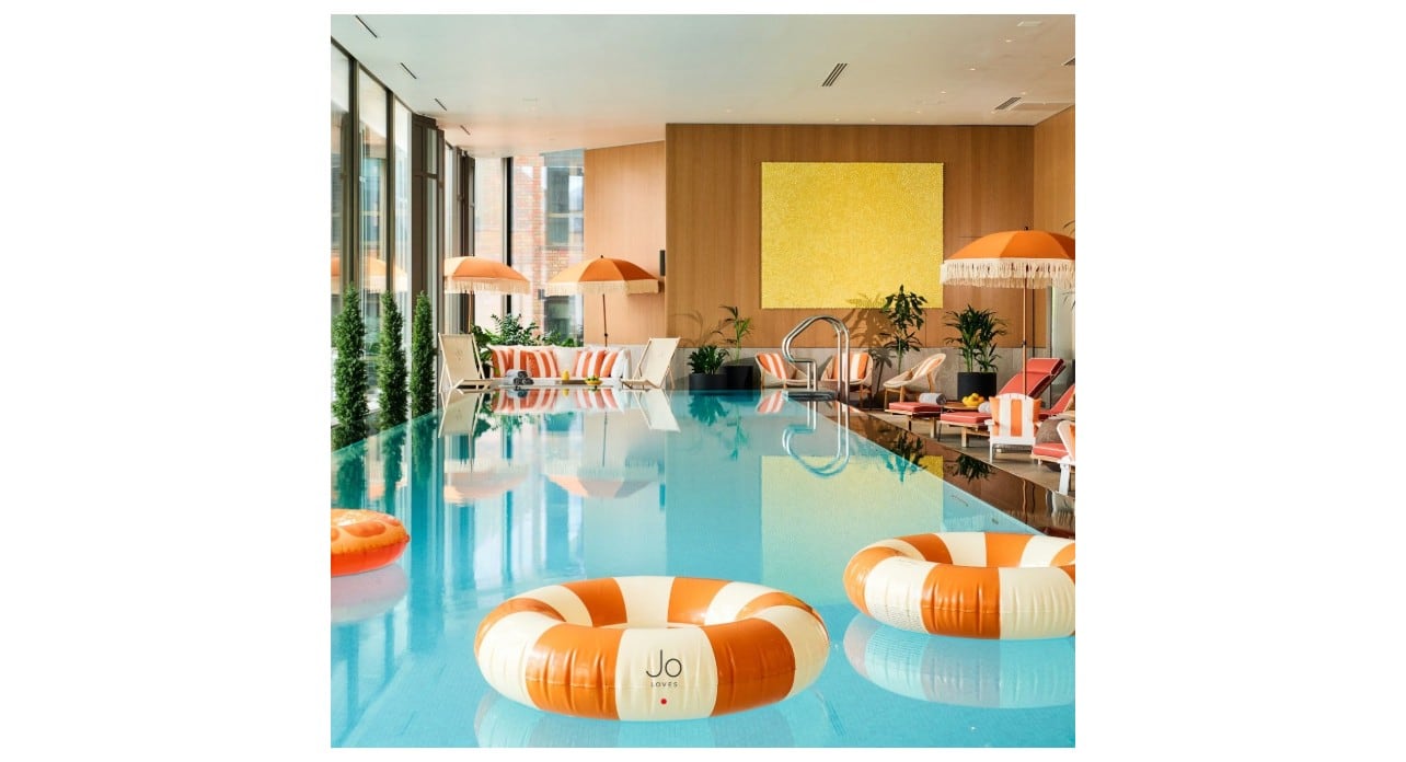 Jo Loves Lake Como popup pan pacific hotel