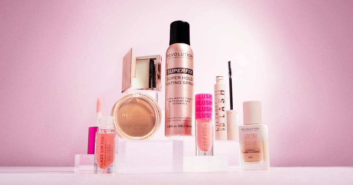 How Revolution Beauty Slashed Black Friday Queries by 60% with AI and WhatsApp