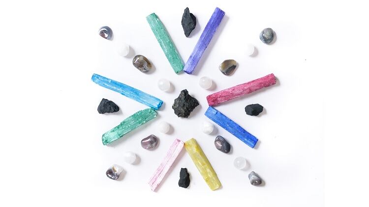 MoonBox: a look at the metaphysical beauty movement