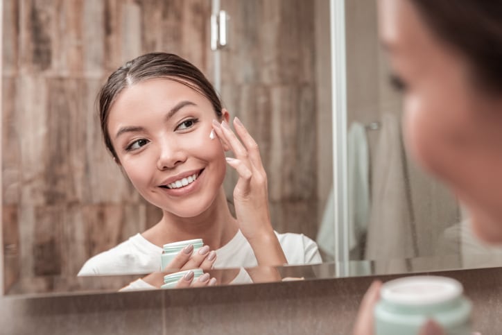 face_Cream_personalcare_facecare_facial_bathroom_woman_consumer_hygiene_pampering_skin_skinhealth_hydration_pot_trends_product_selfcare.jpg