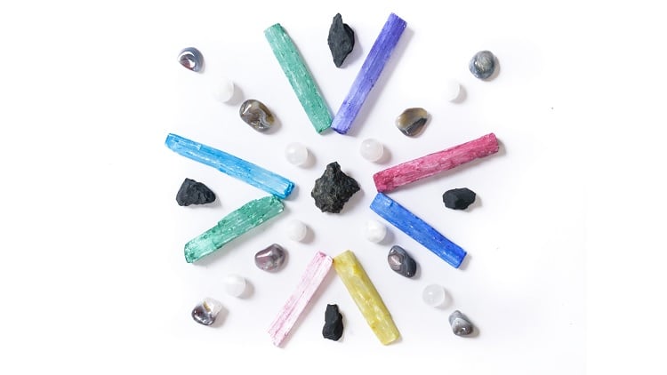 MoonBox-a-look-at-the-metaphysical-beauty-movement-mindful-beauty.jpg