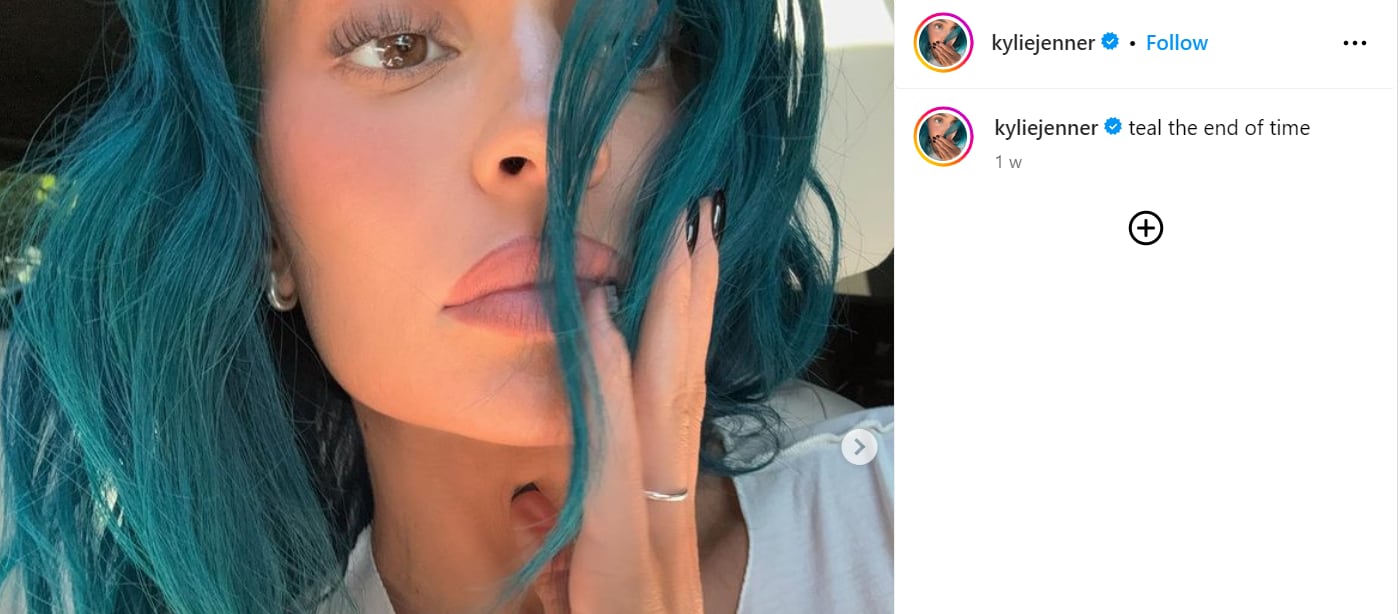 Kylie-Jenner-teal-hair.png