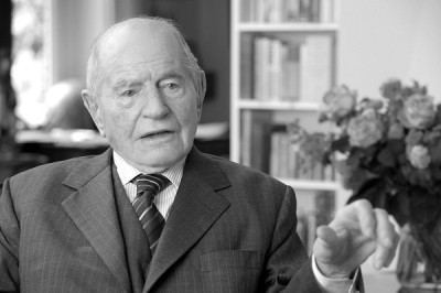 Georg Claussen, honorary chairman at Beiersdorf