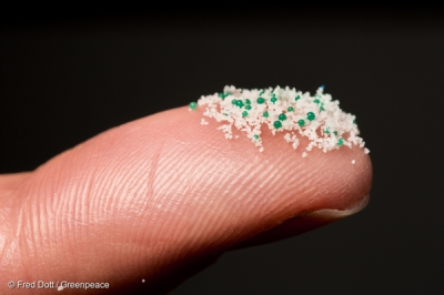 Greenpeace urges governments worldwide to ban all microbeads