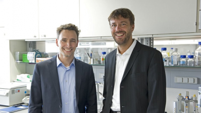 Beiersdorf researchers Dr Janosch Hildebrand (l) and Dr Marc Winnefeld