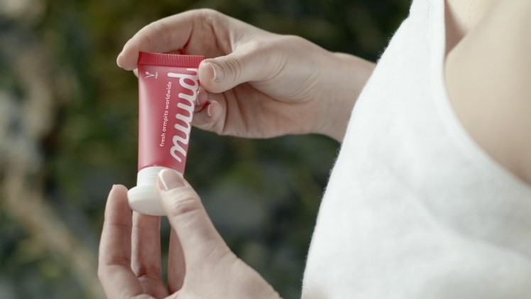 The 'smart' applicator, made using biobased plastic, has been designed to last (Image: nuud)