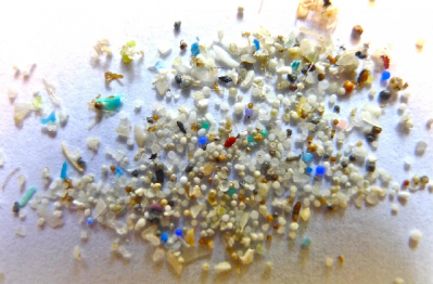 UK government environmental group mounts pressure over microbeads