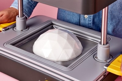 Mayku's vacuum forming unit 'FormBox' enables users to design and manufacture molds, packaging and finished products across a range of industries, including beauty and cosmetics (Image: Mayku)