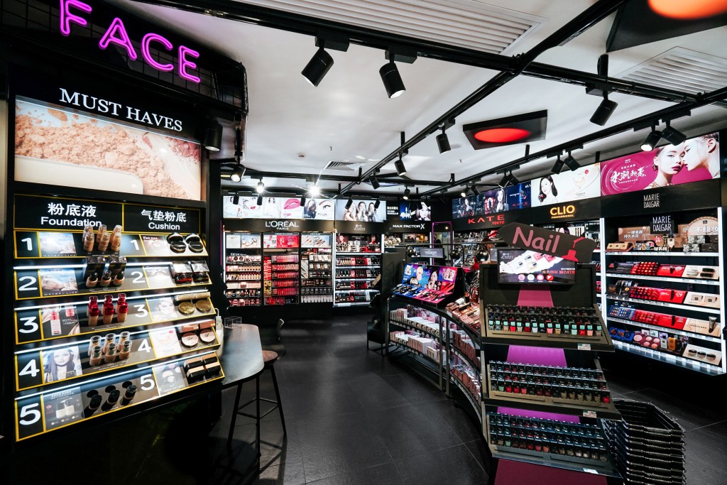 Højttaler Begrænsninger evig A.S. Watson and L'Oreal partner to launch new makeup-centric store Colorlab